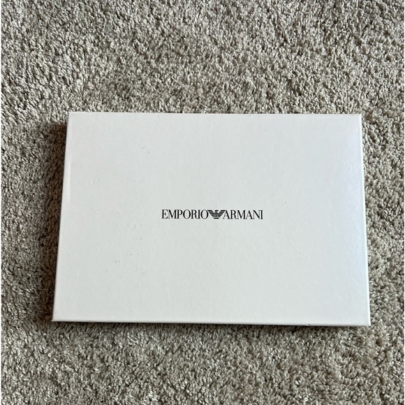 🔥 Emporio Armani Clutch - In Excellent Condition 🔥 - Picture 2 of 9